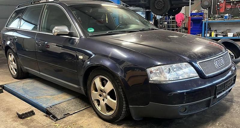 Second-hand Audi A6 193 CP (141 kW) 2000 Albastru Break