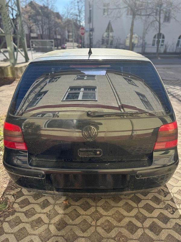 Gebraucht VW Golf IV 75 PS (55 kW) 2002 Schwarz Limousine