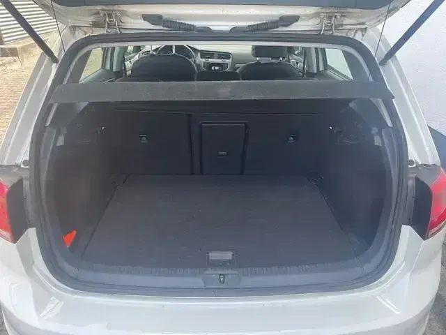 Gebraucht VW Golf VII Comfortline 125 PS (91 kW) 2017 Weiß Limousine