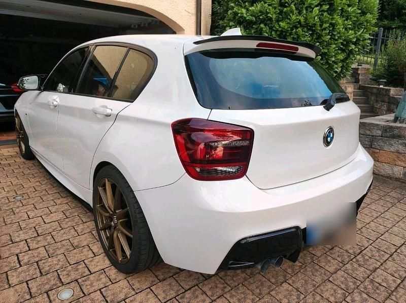 Gebraucht BMW 120 M Performance 200 PS (147 kW) 2014 Weiß Kleinwagen