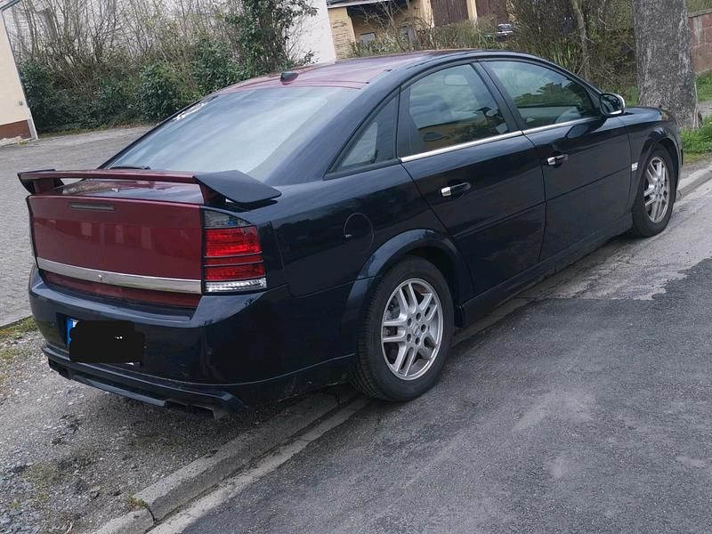 Andere farben Gebraucht 2005 Opel Vectra Limousine | 3.150 € - Bild 1/4