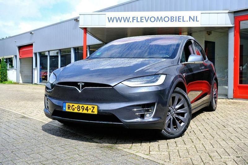 Grau Gebraucht 2017 Tesla Model X SUV | 26.950 € (Superpreis) - Bild 1/4