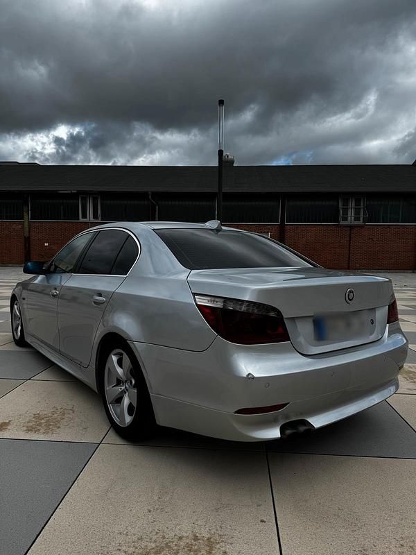 Usata BMW 520 M Sport 170 CV (125 kW) 2004 Argento Berlina