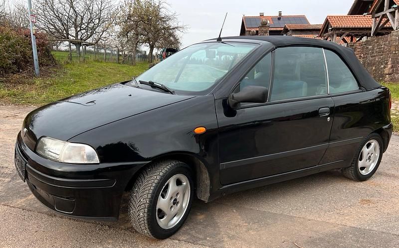 Schwarz Gebraucht 1998 Fiat Punto Cabriolet Cabrio | 1.950 € - Bild 1/4