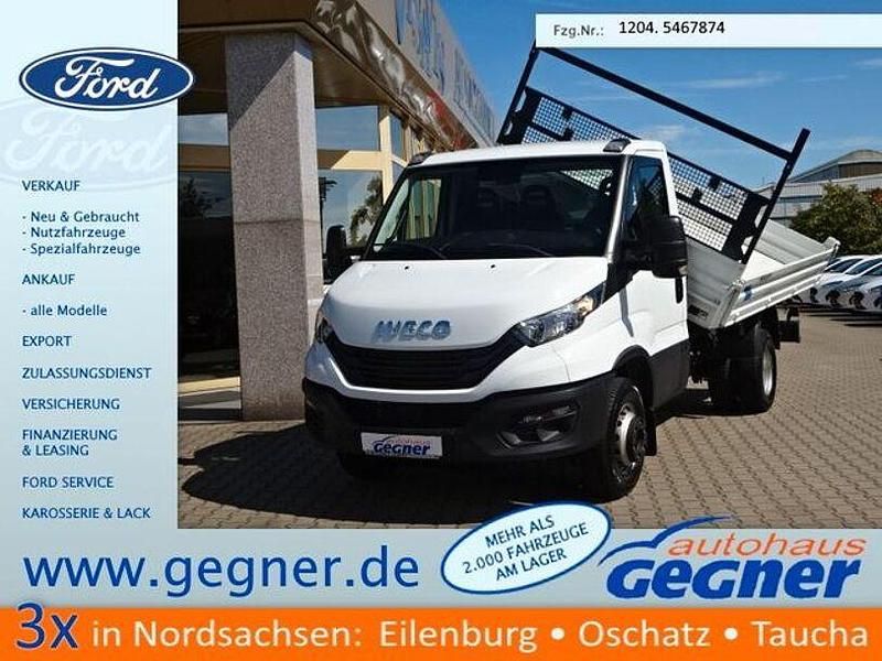 Weiss Gebraucht 2023 Iveco Daily | 49.611 € - Bild 1/4