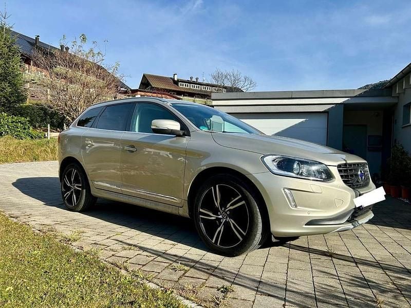 Gebraucht Volvo XC60 Summum 220 PS (161 kW) 2017 Braun SUV