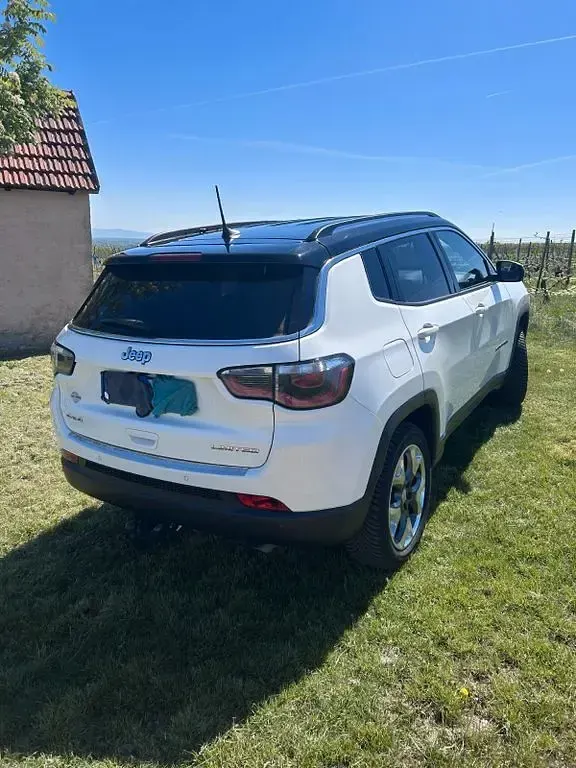 Used Jeep Compass Limited 170 HP (125 kW) 2020 White SUV