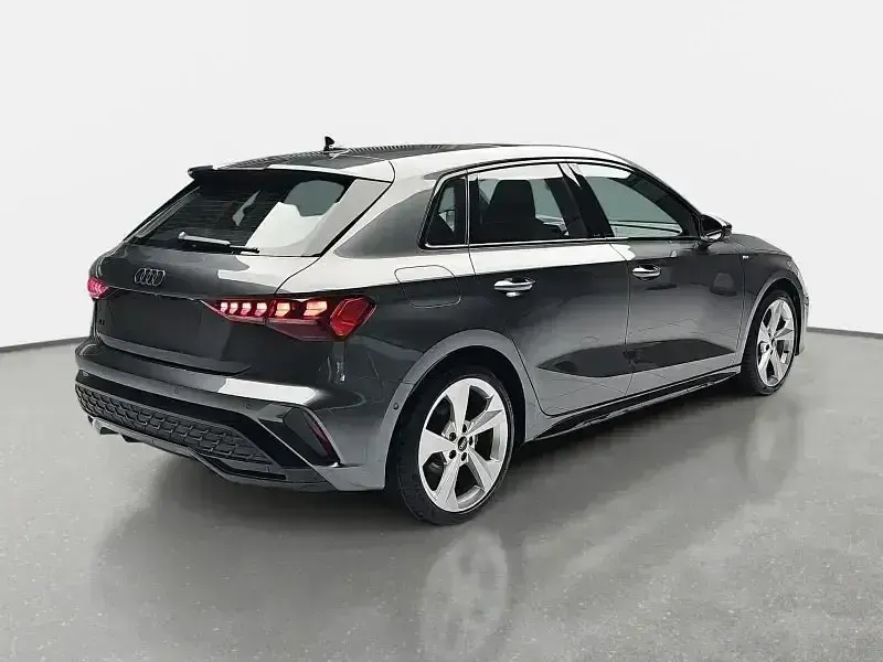 Usata Audi A3 S-Line 2025 Grigio Berlina