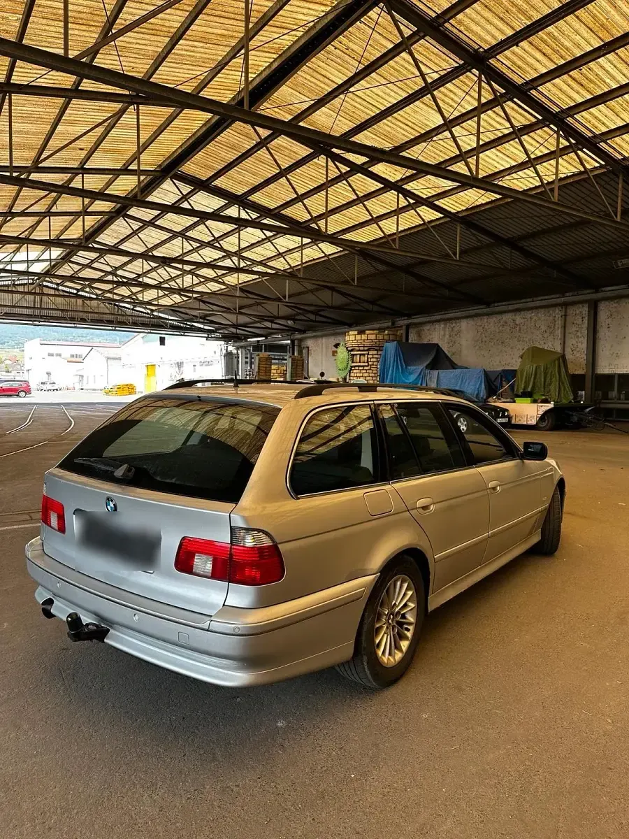 Gebraucht BMW 520 170 PS (125 kW) 2002 Silber Kombi