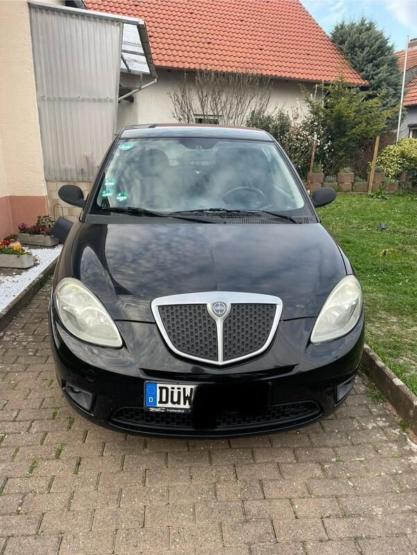 Schwarz Gebraucht 2009 Lancia Ypsilon Kleinwagen | 600 € (Fairer Preis) - Bild 1/4