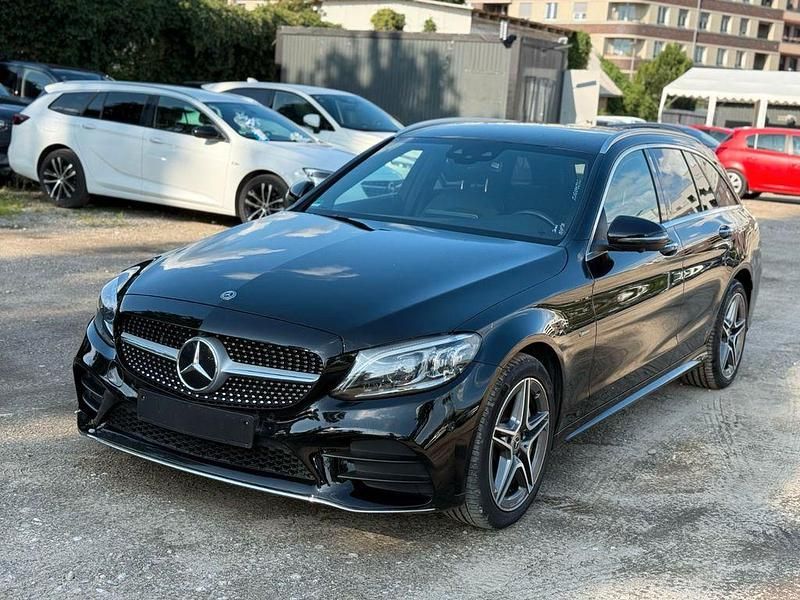 Schwarz Gebraucht 2020 Mercedes C300e Kombi | 22.200 € (Fairer Preis) - Bild 1/4