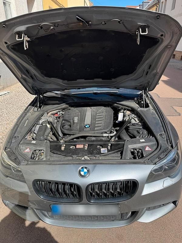 Gebraucht BMW 530 258 PS (189 kW) 2012 Grau Kombi