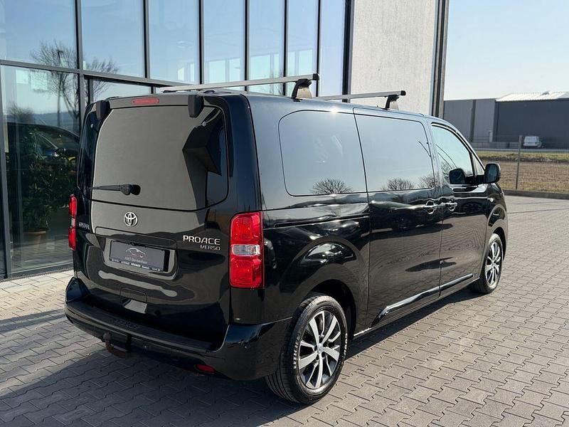 Gebraucht Toyota Proace Verso 150 PS (110 kW) 2019 Schwarz Kombi
