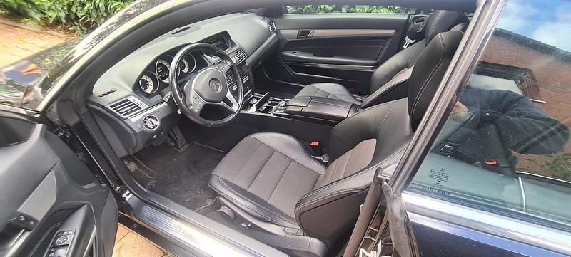 Gebraucht Mercedes E320 Sport 272 PS (200 kW) 2015 Schwarz Coupé