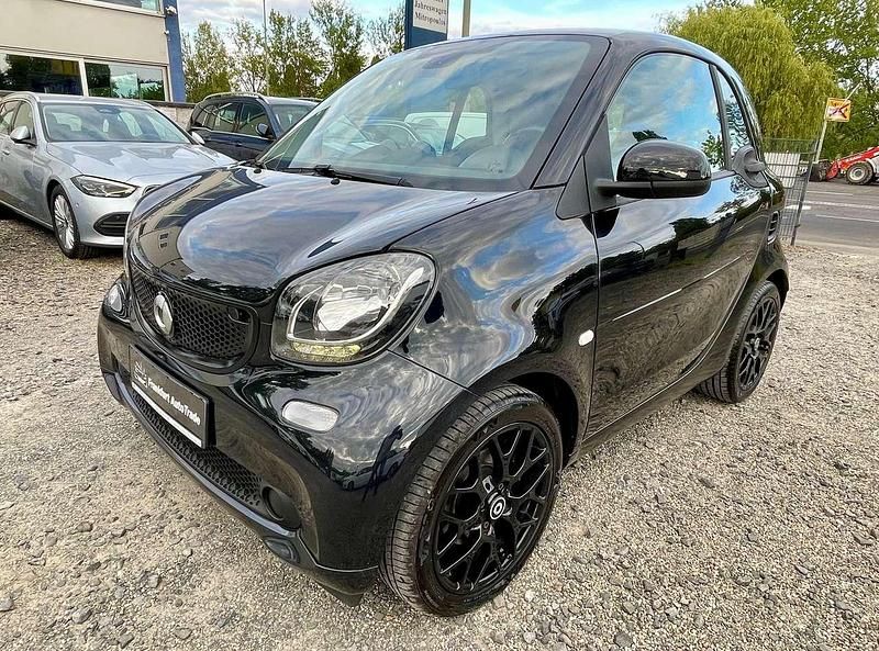 Schwarz Gebraucht 2015 Smart ForTwo Coupé Prime Coupé | 8.700 € (Fairer Preis) - Bild 1/4