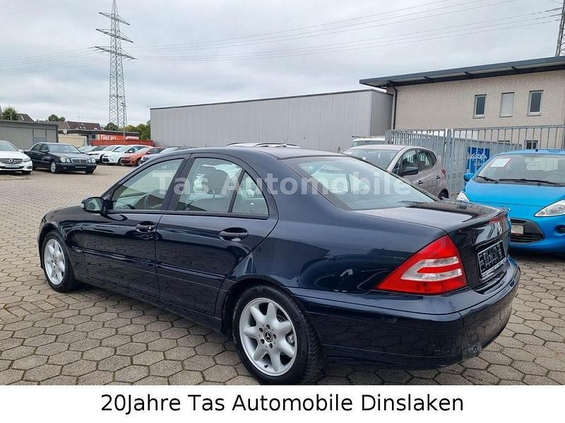 Gebraucht Mercedes C180 Classic 143 PS (105 kW) 2004 Blau Limousine