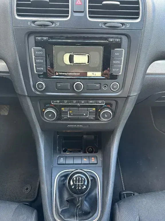 Second-hand VW Golf VII Match 105 CP (77 kW) 2013 Gri Break