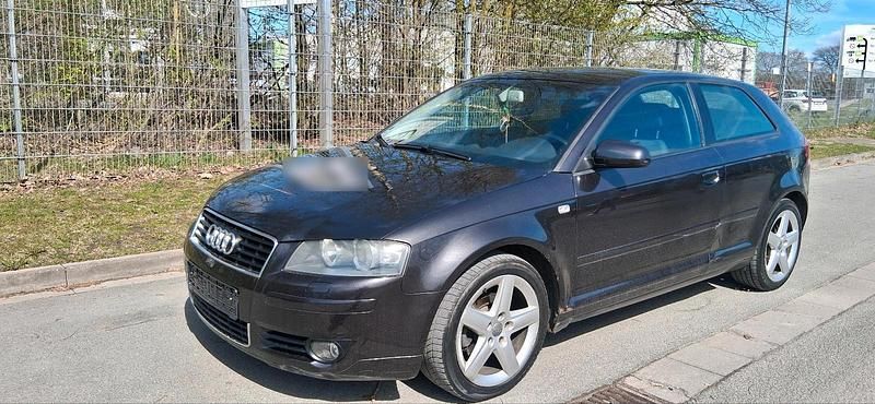 Gebraucht Audi A3 105 PS (77 kW) 2003 Schwarz Kleinwagen
