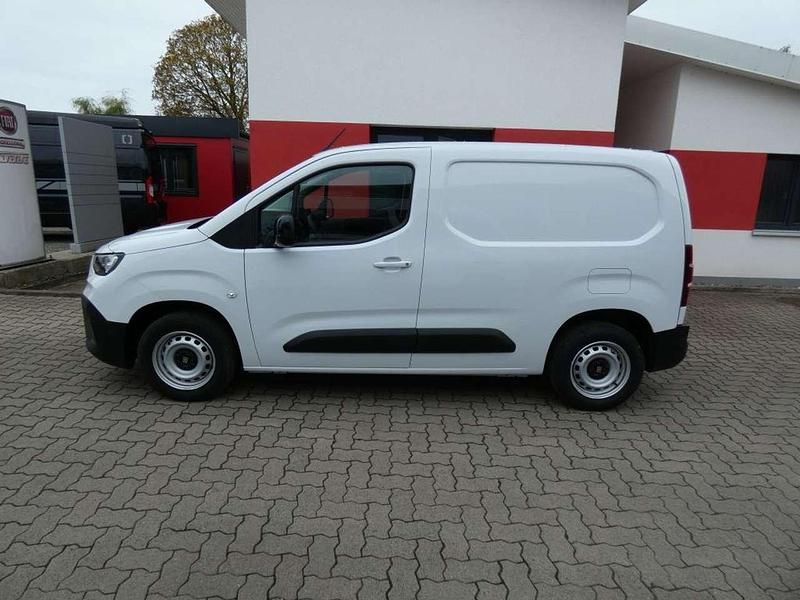 Gebraucht Fiat Doblò 102 PS (75 kW) 2024 Gelato weiß Van / Kleinbus