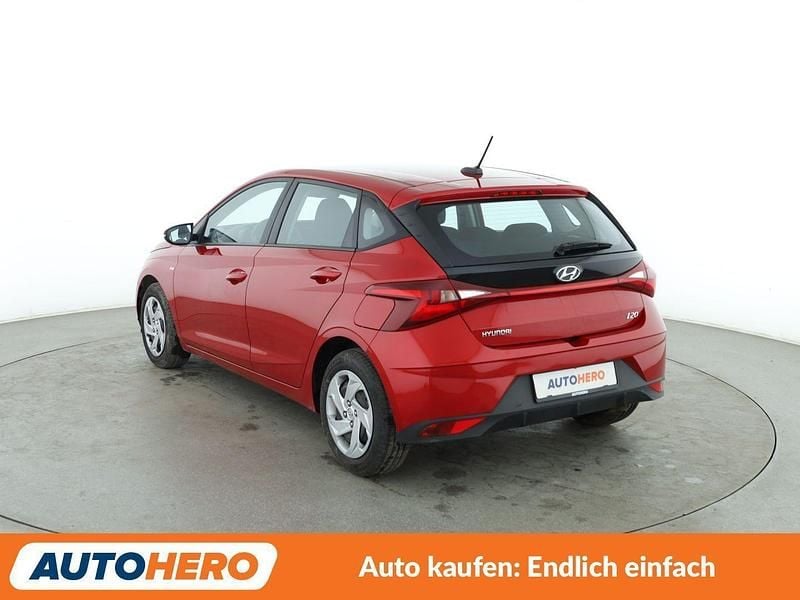 Gebraucht Hyundai i20 Select 101 PS (74 kW) 2022 Rot Kleinwagen