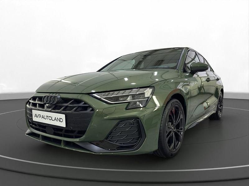 Neu Audi A3 S-Line 150 PS (110 kW) 2025 Grün Limousine