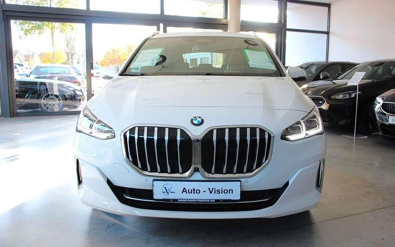 Gebraucht BMW 220 Luxury Line 170 PS (125 kW) 2022 Alpinweiss iii Kombi