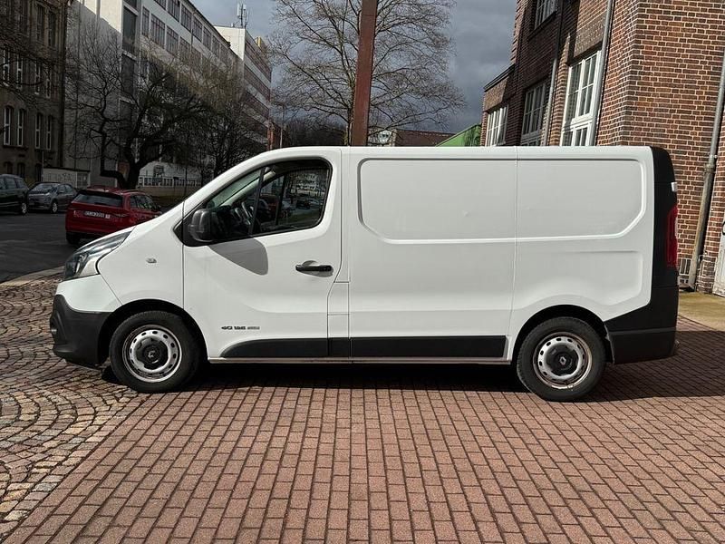 Gebraucht Renault Trafic 140 PS (102 kW) 2016 Weiß Van / Kleinbus