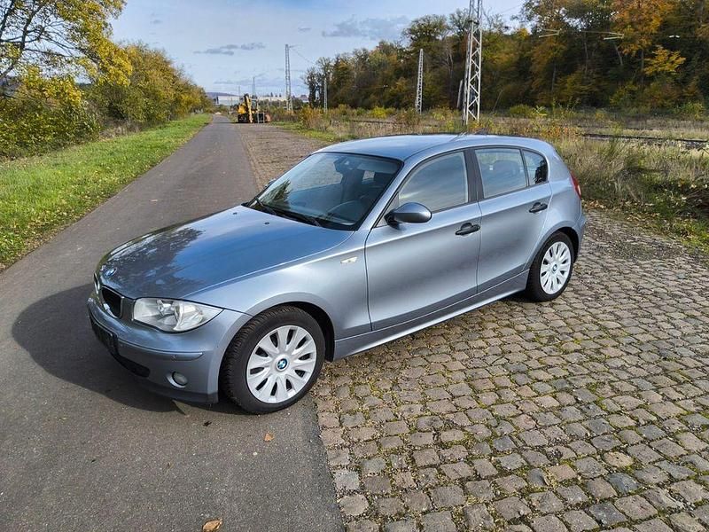 Grau Gebraucht 2005 BMW 116 Kleinwagen | 4.750 € (Etwas zu teuer) - Bild 1/4