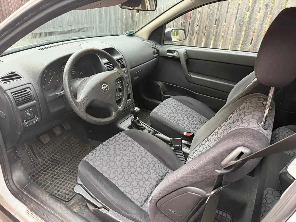 Gebraucht Opel Astra Edition 75 PS (55 kW) 1999 Weiß Coupé