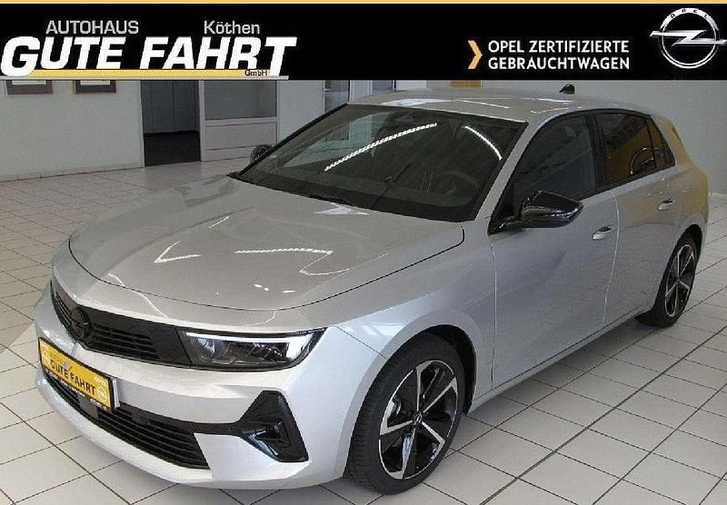 Grau/typ aussenverkleidung met Gebraucht 2024 Opel Astra GS Line Limousine | 24.999 € (Fairer Preis) - Bild 1/4