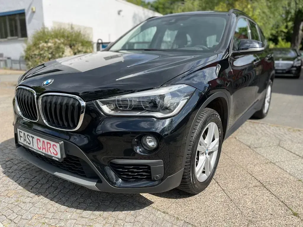 Gebraucht BMW X1 Advantage 136 PS (100 kW) 2016 Schwarz SUV