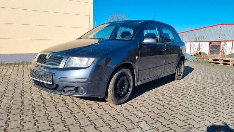 Gebraucht Skoda Fabia Cool Edition 54 PS (39 kW) 2007 Grau Limousine