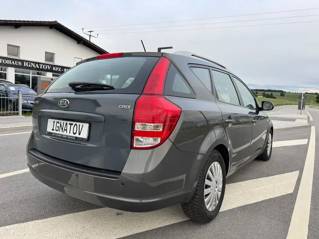 Gebraucht Kia Ceed 116 PS (85 kW) 2012 Grau Kleinwagen