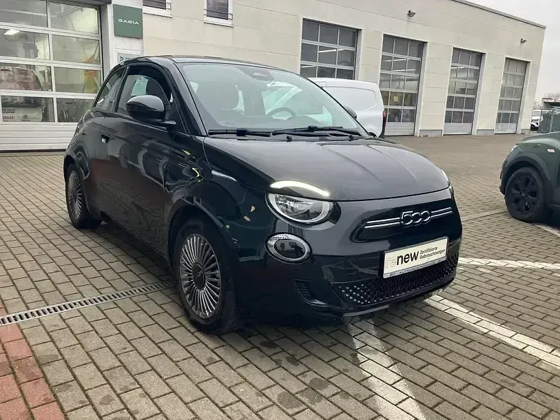 Gebraucht Fiat 500e Icon 86 kW (118 PS) 2022 Schwarz Limousine