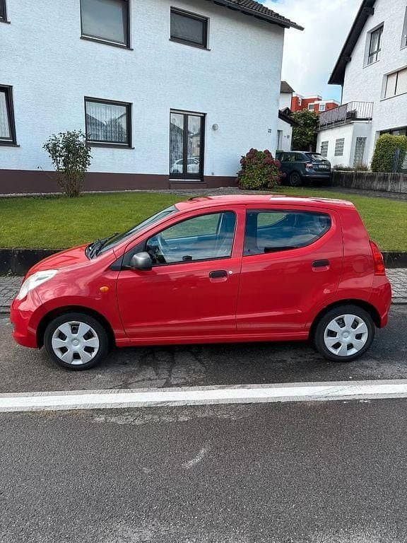 Gebraucht Suzuki Alto Basic 68 PS (50 kW) 2009 Rot Kleinwagen