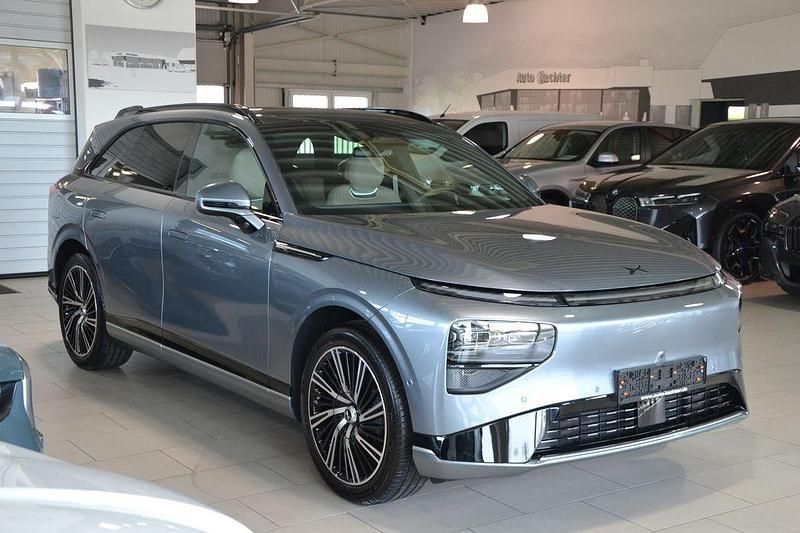 Neu XPENG G9 AWD Performance 422 kW (575 PS) 2026 Grau SUV