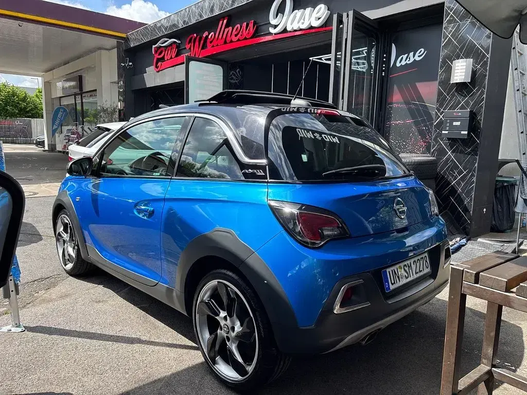 Gebraucht Opel Adam Rocks Rocks 116 PS (85 kW) 2017 Blau Kleinwagen
