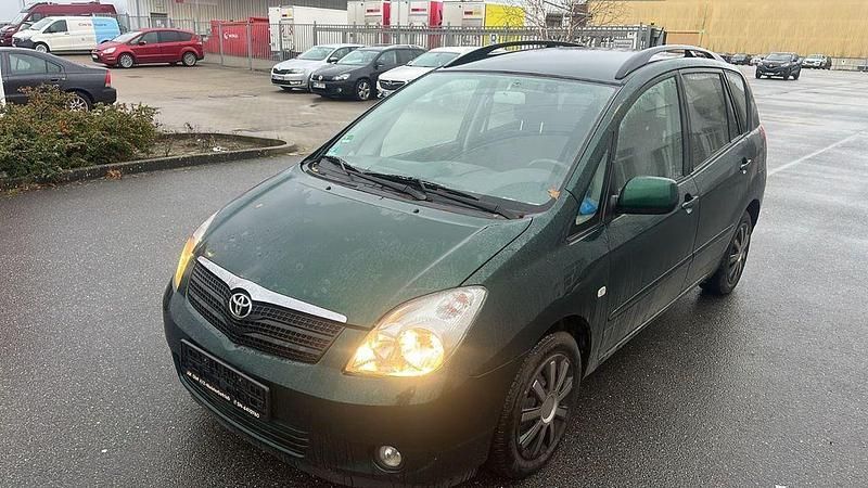 Grün Gebraucht 2003 Toyota Corolla Kombi | 2.500 € (Guter Preis) - Bild 1/4