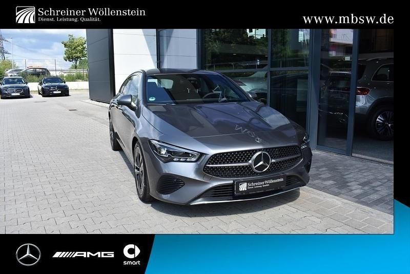 Metalliclack mountaingrau Gebraucht 2025 Mercedes CLA200 Shooting Brake Progressive Kombi | 33.471 € (Fairer Preis) - Bild 1/4