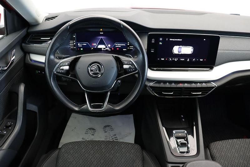 Gebraucht Skoda Octavia Style 150 PS (110 kW) 2023 Velvetrot metallic Kombi