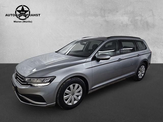 Gebraucht VW Passat 150 PS (110 kW) 2022 Silber Kombi