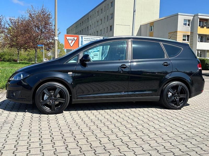 Używany Seat Altea Style 125 KM (91 kW) 2012 Czarny Minivan