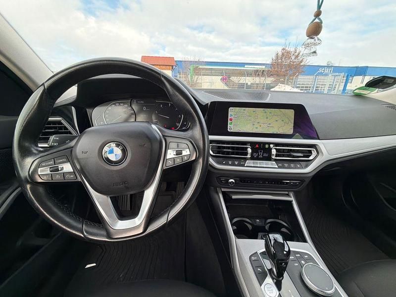 Używany BMW 320 Luxury Line 190 KM (139 kW) 2021 Srebrny Kombi