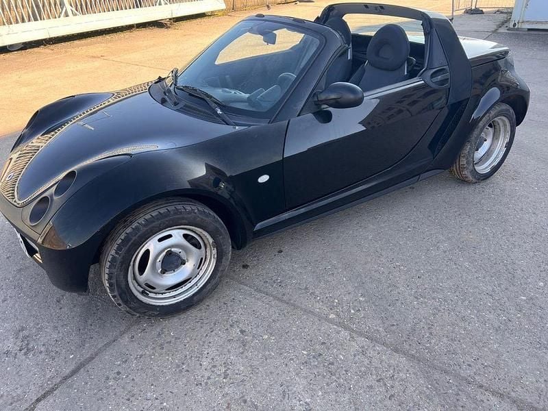 Gebraucht Smart Roadster 61 PS (44 kW) 2004 Schwarz Cabrio