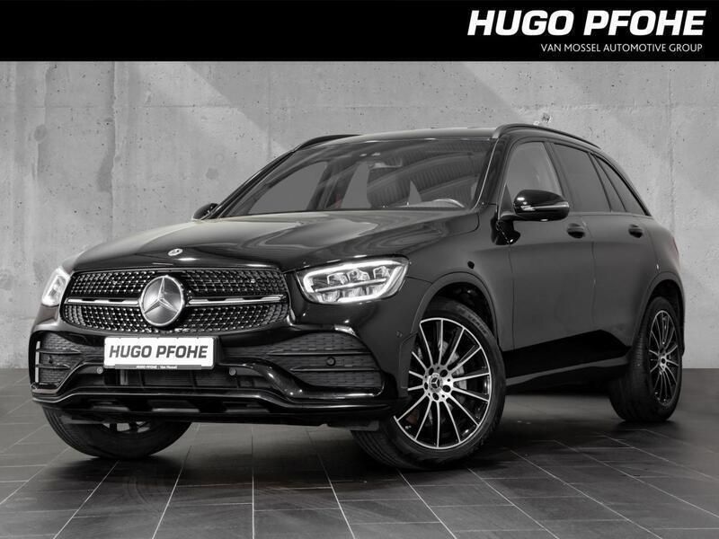 Inval black Gebraucht 2021 Mercedes GLC300 AMG line SUV | 52.950 € (Teuer) - Bild 1/4