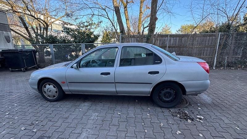 Gebraucht Ford Mondeo 130 PS (95 kW) 1999 Grau Limousine