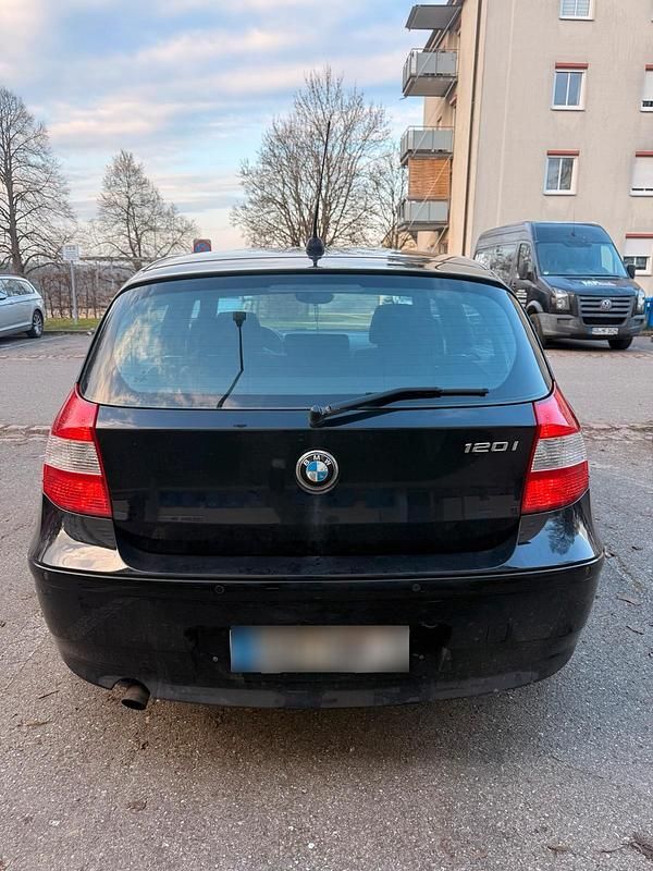 Gebraucht BMW 120 150 PS (110 kW) 2006 Schwarz Kleinwagen