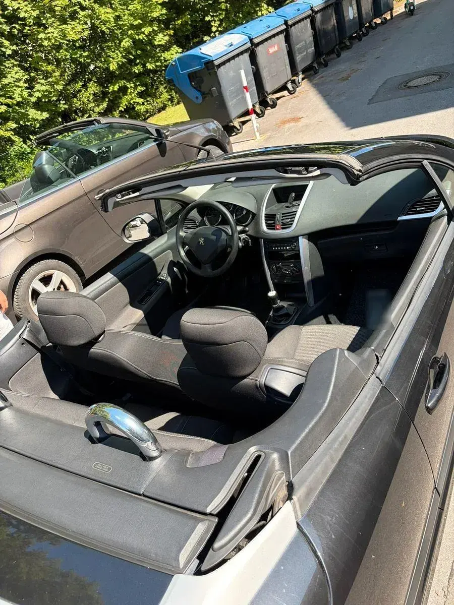 Gebraucht Peugeot 207 CC 120 PS (88 kW) 2009 Schwarz Cabrio