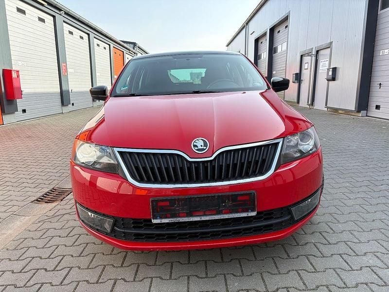 Gebraucht Skoda Rapid Style 122 PS (89 kW) 2014 Rot Kleinwagen