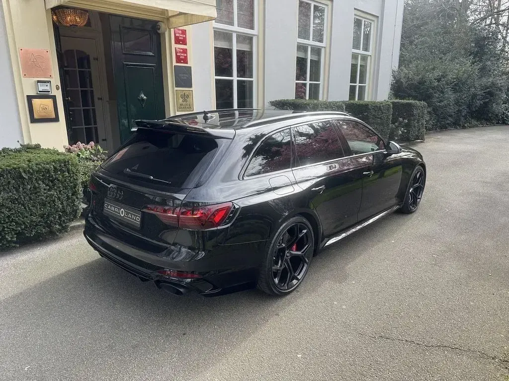 Gebraucht Audi RS4 Competition 451 PS (331 kW) 2024 Schwarz Kombi